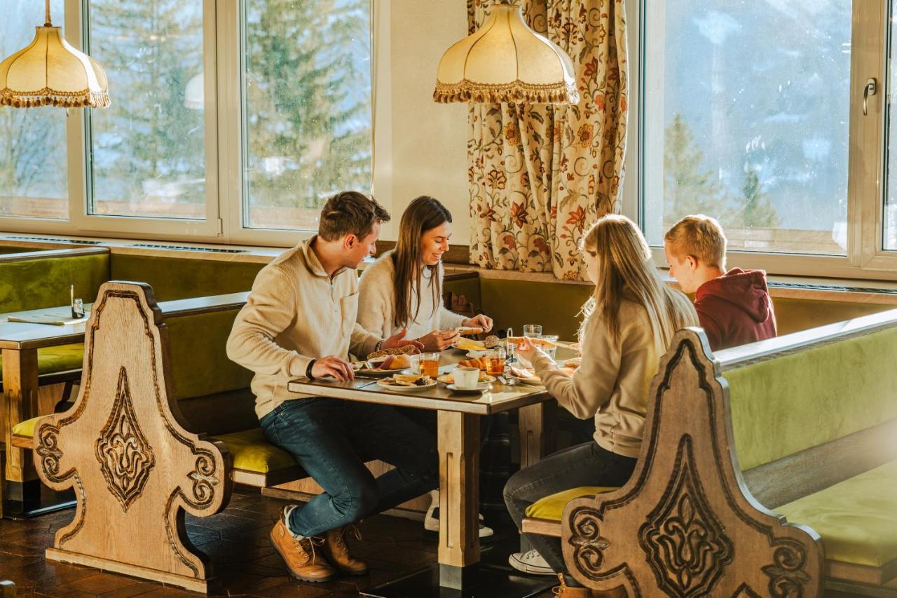 Mountain Hostel Ramsau am Dachstein Exterior photo
