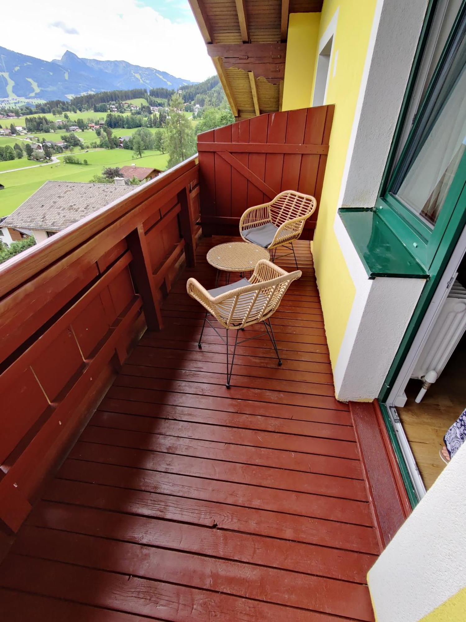 Mountain Hostel Ramsau am Dachstein Exterior photo