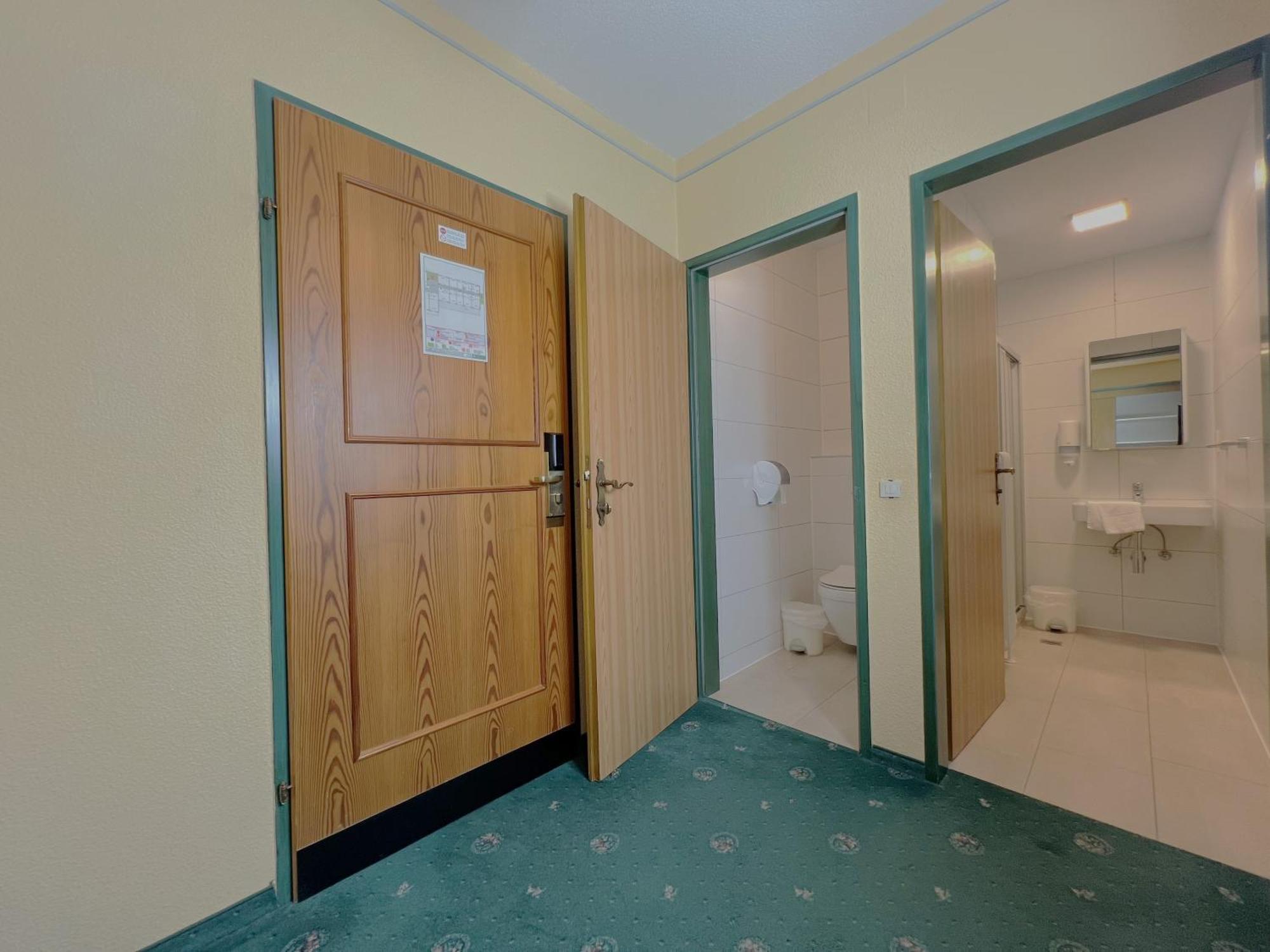 Mountain Hostel Ramsau am Dachstein Exterior photo