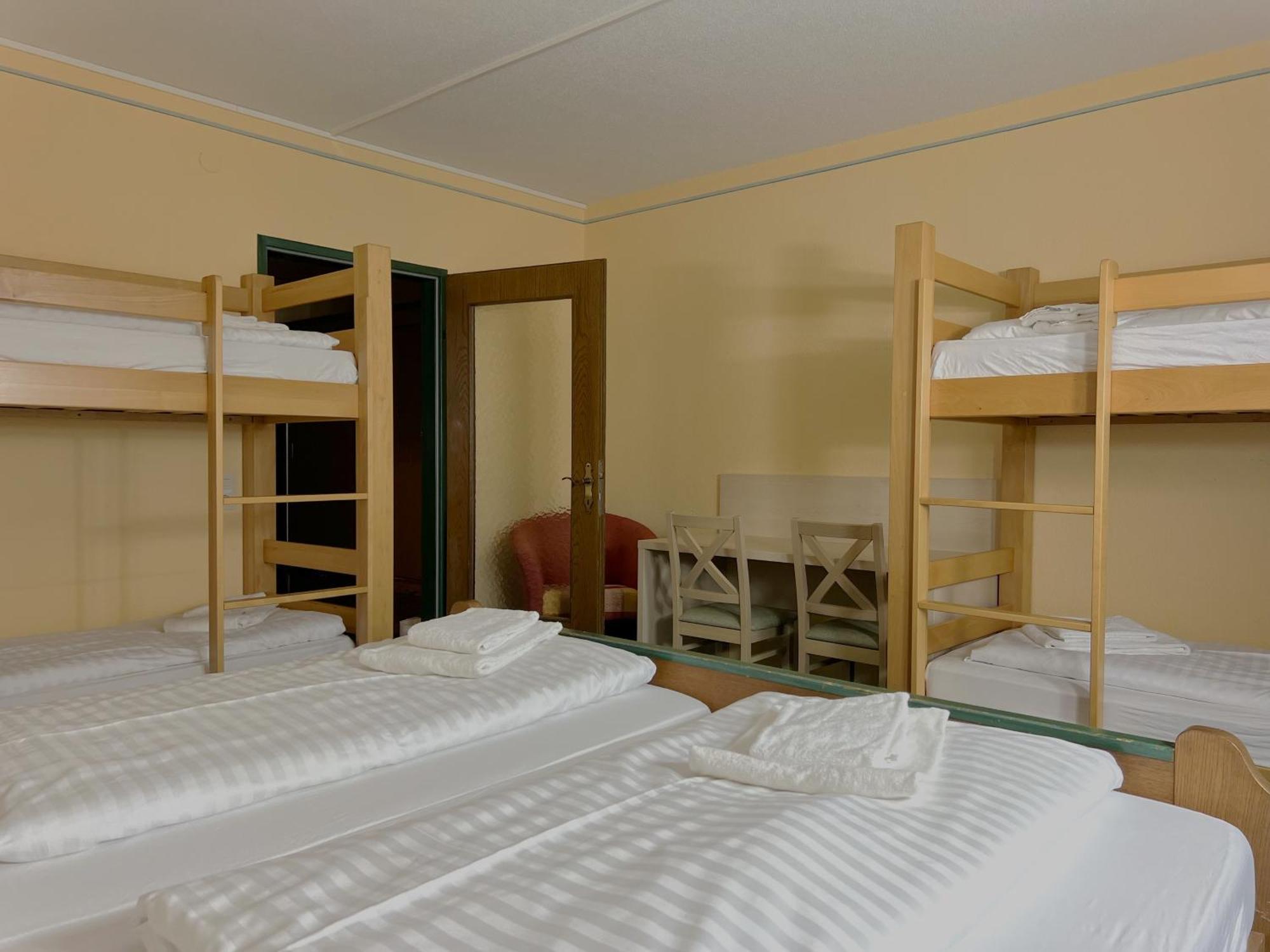 Mountain Hostel Ramsau am Dachstein Exterior photo