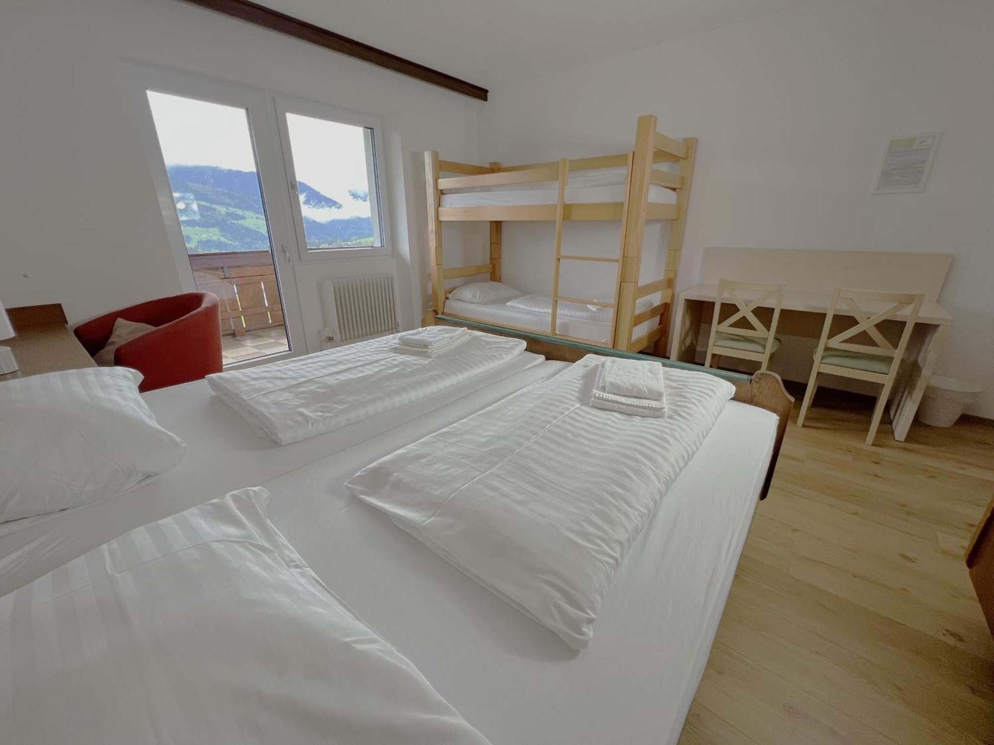Mountain Hostel Ramsau am Dachstein Exterior photo