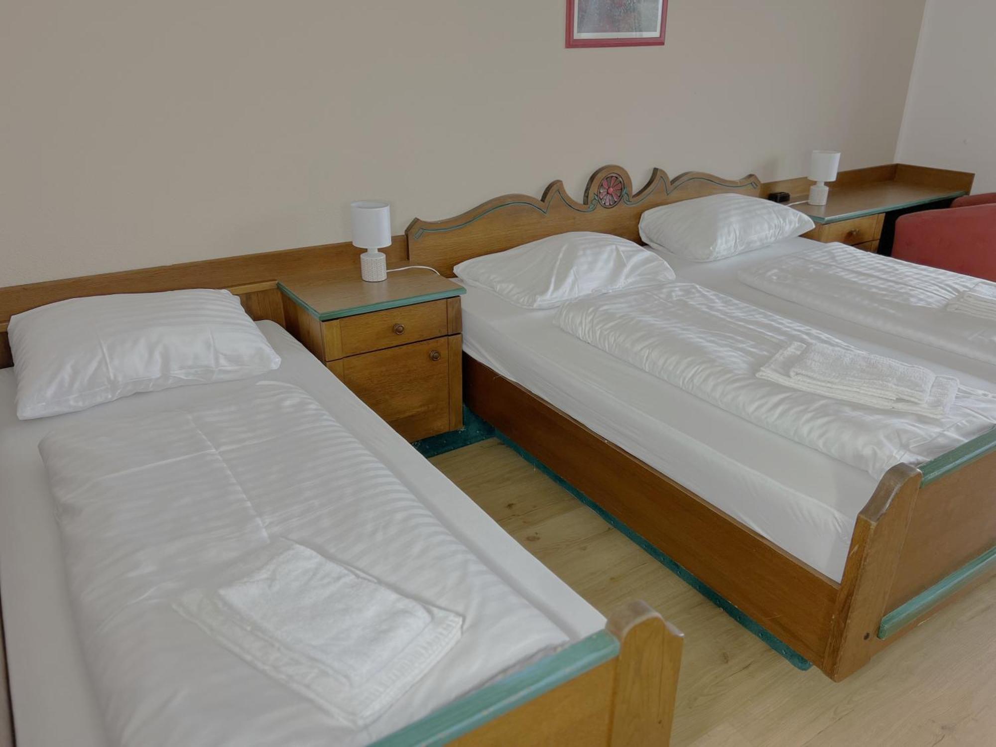 Mountain Hostel Ramsau am Dachstein Exterior photo