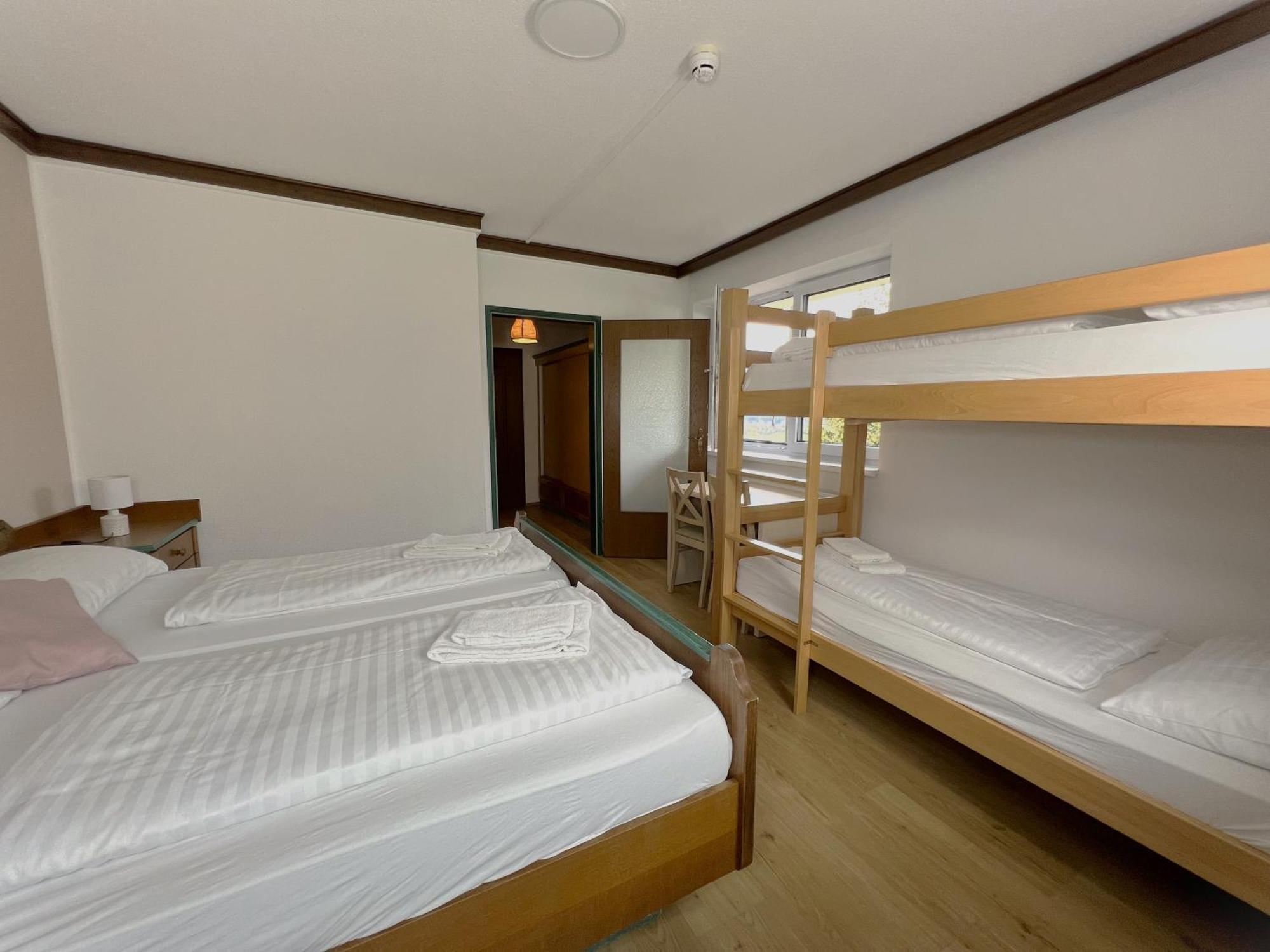 Mountain Hostel Ramsau am Dachstein Exterior photo