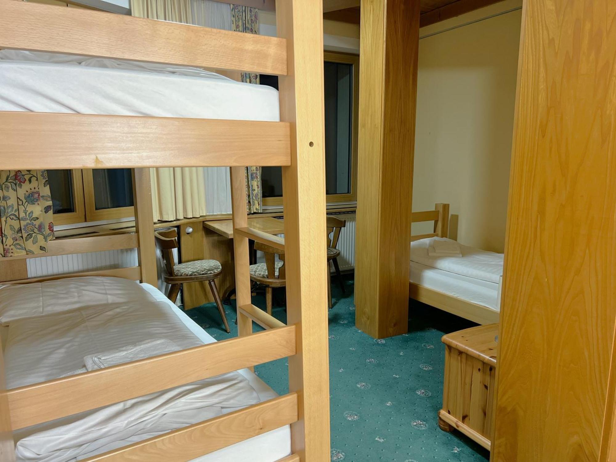 Mountain Hostel Ramsau am Dachstein Exterior photo