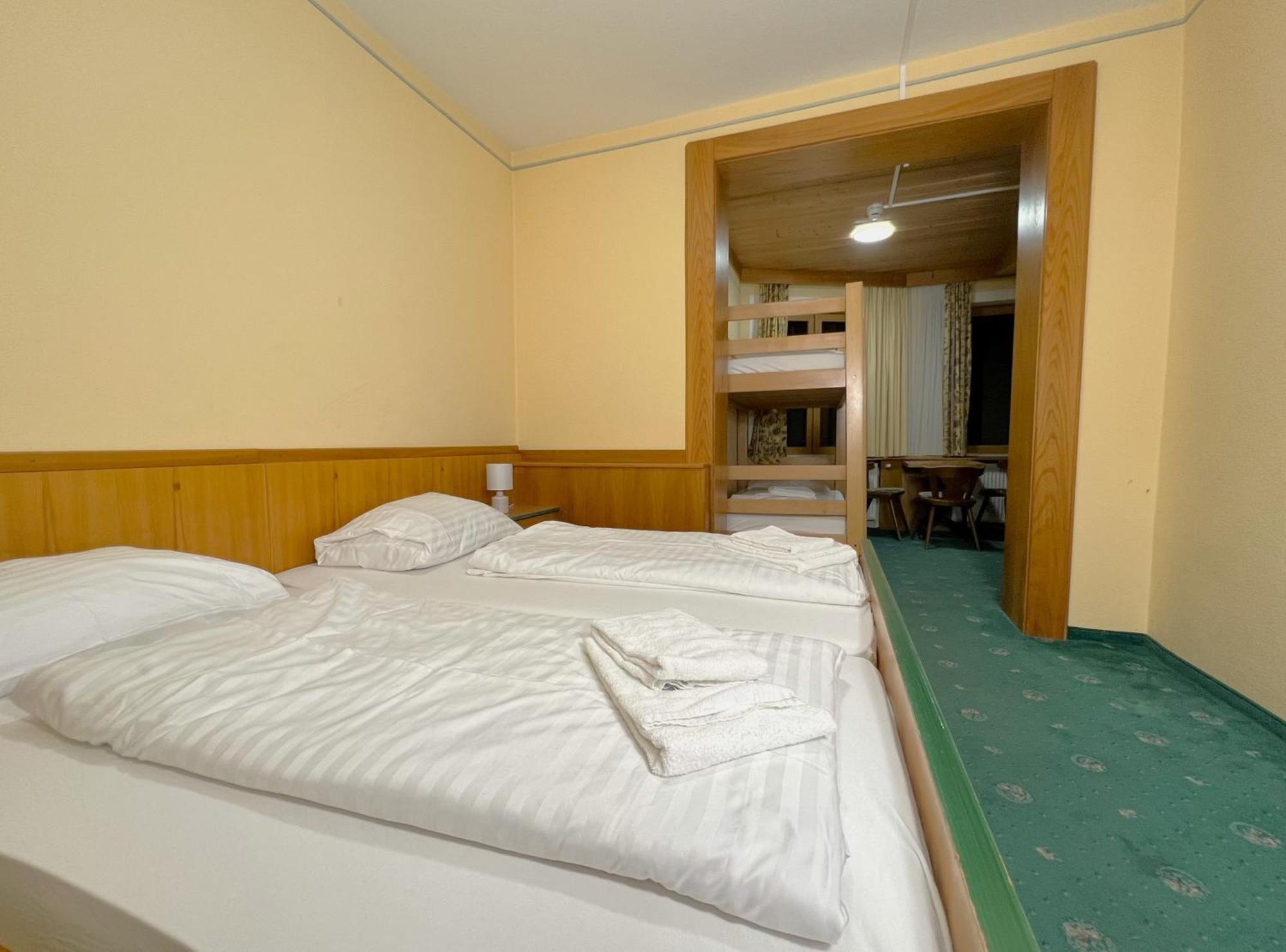 Mountain Hostel Ramsau am Dachstein Exterior photo