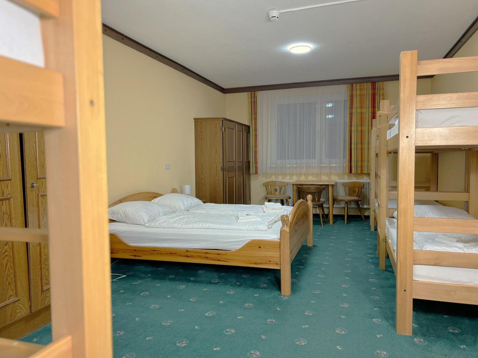 Mountain Hostel Ramsau am Dachstein Exterior photo