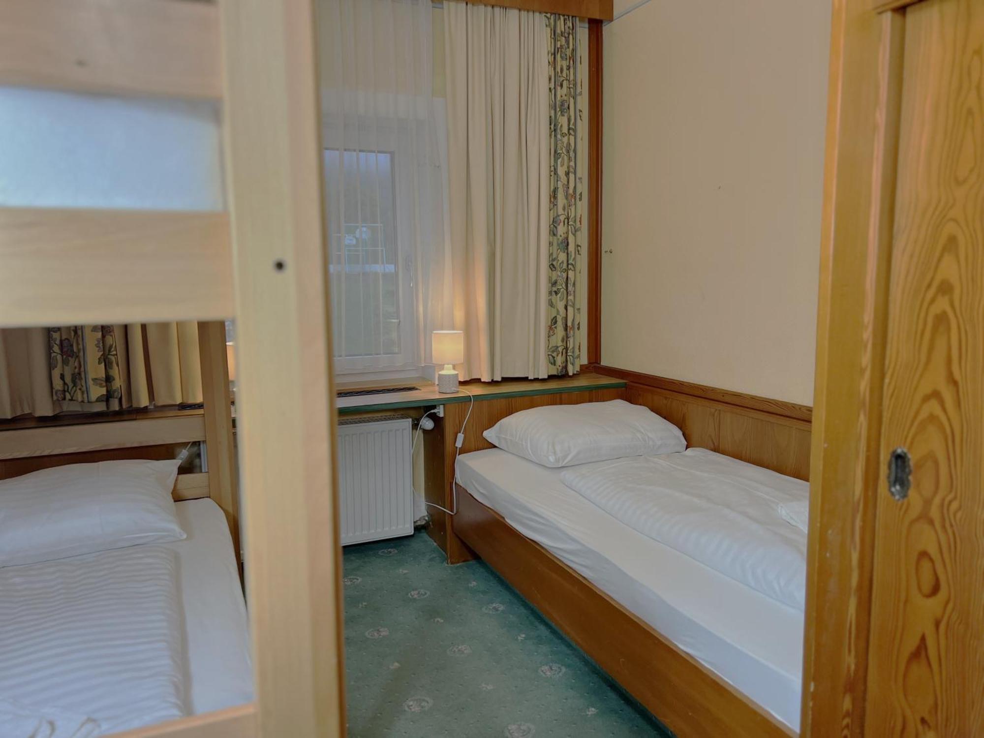 Mountain Hostel Ramsau am Dachstein Exterior photo
